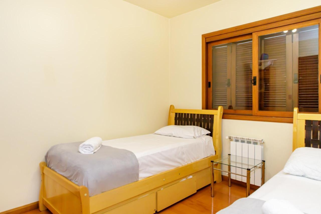 Apartamento Amplo E Aconchegante Na Av Das Hortencias No Centro De Gramado Buitenkant foto