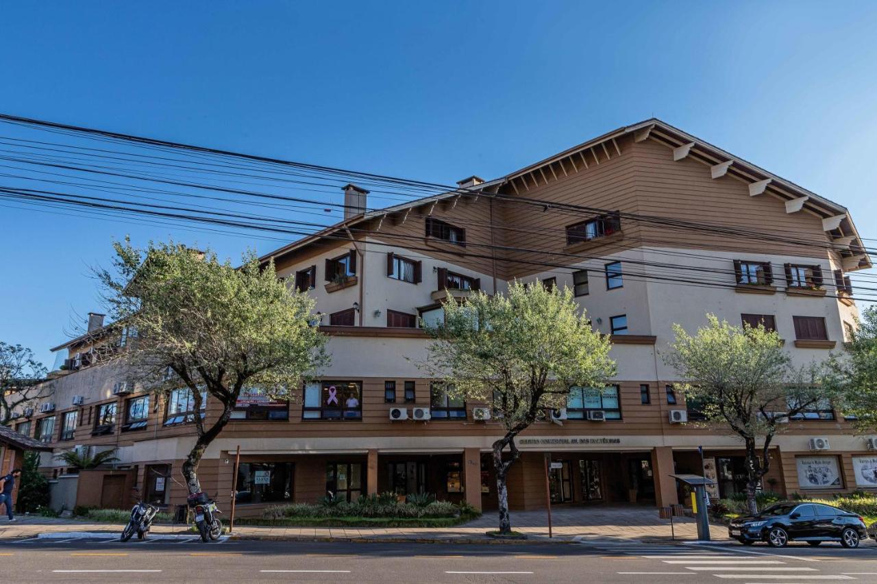 Apartamento Amplo E Aconchegante Na Av Das Hortencias No Centro De Gramado Buitenkant foto